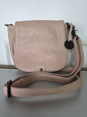 Wanderers Blush Soft Pink Leather Crossbody Bag with Matching Cardholder -travel